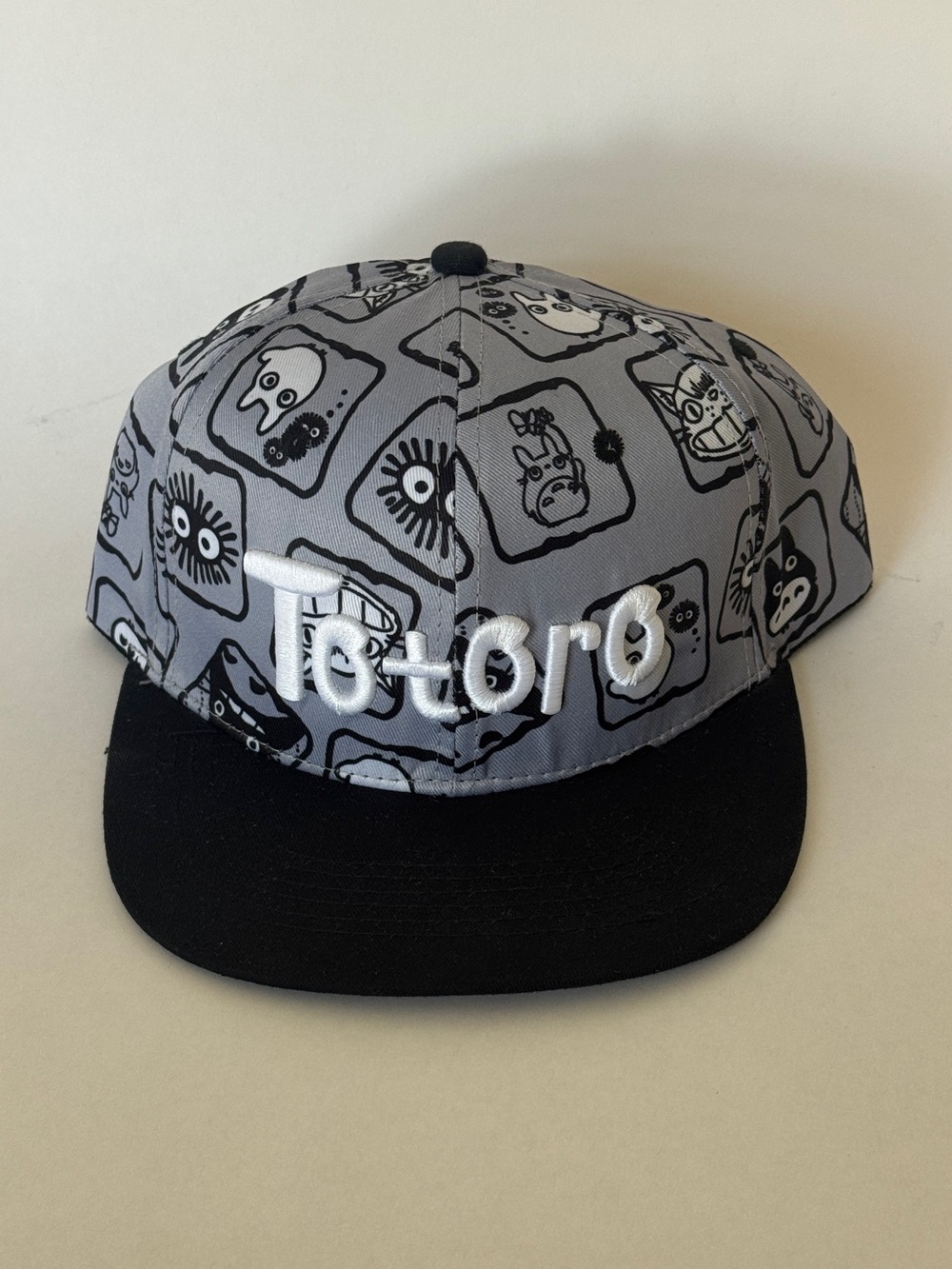 NWOT Totoro Gray & Black Embroidered Snapback Hat